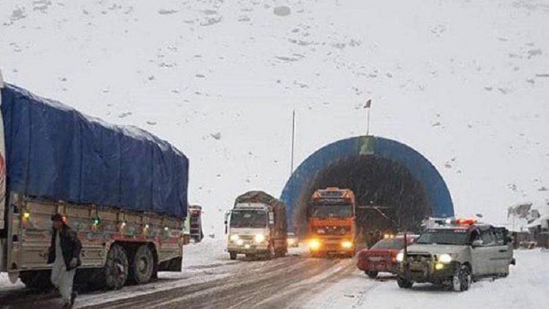 بازگشایی شاهراه سالنگ؛ جاده به روی ترافیک باز شد