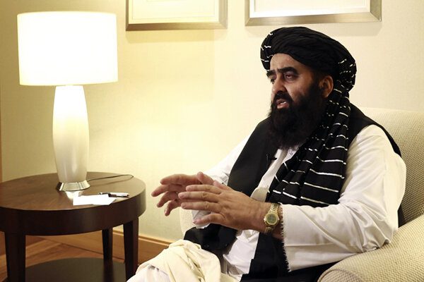 امیرخان متقی به چین سفر کرد