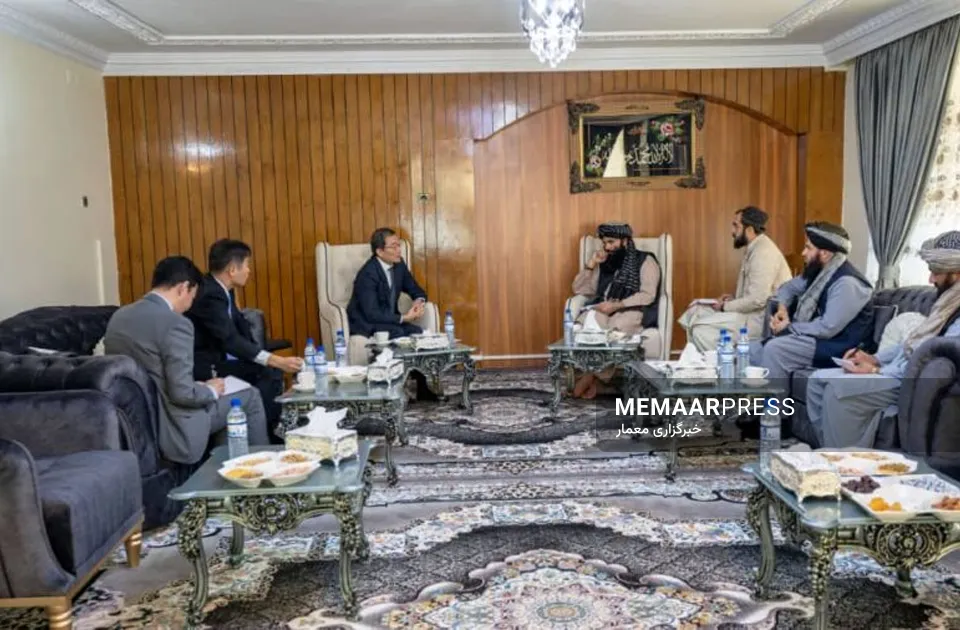 سراج الدین حقاني: اقتصادي بندیزونو د افغانستان خلک زیانمن کړي دي