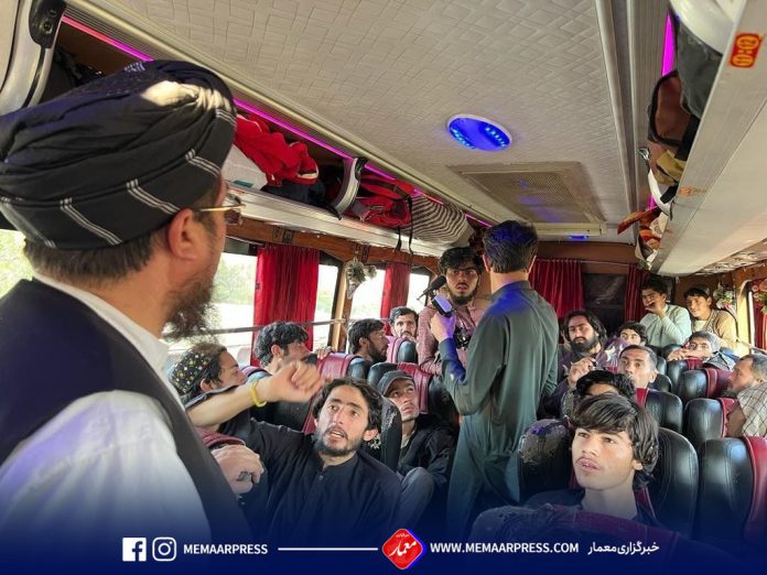 د پاکستان د سیند ایالت له زندانونو څخه ۱۲۰ تنه افغان بندیان خوشې شول