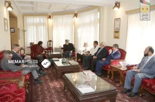 دیدار روزا اوتنبایوا با کرزی و تاکید بر بازگشایی مکاتب و دانشگاه‌های دخترانه