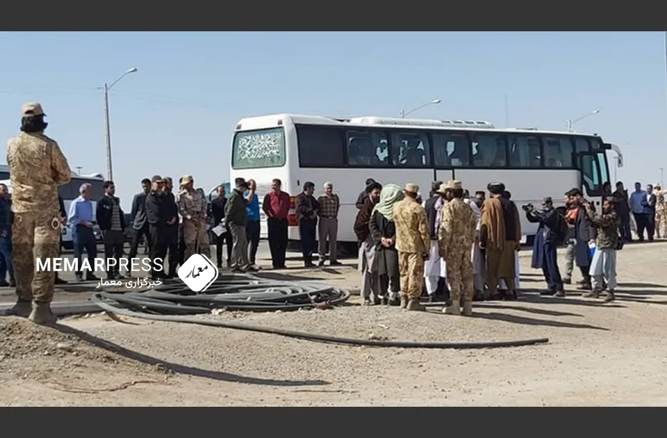انتقال 268 شهروند افغانستان زندانی در ایران به افغانستان
