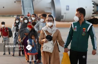 گزارش گاردین: بریتانیا از همکاران افغانستانی خود اسناد هویتی با تایید طالبان خواست