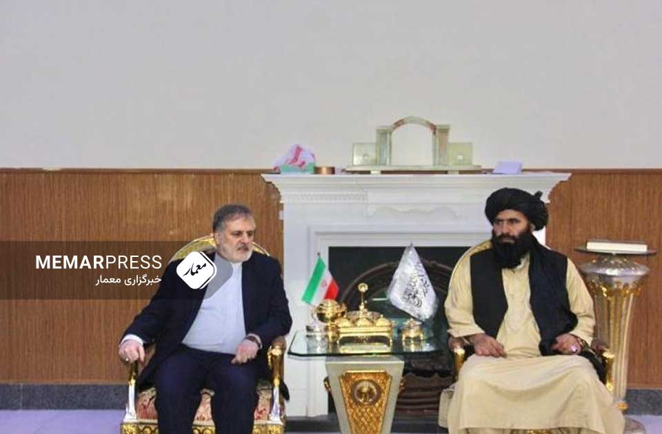 د بلخ والي د ایران اسلامي جمهوریت له جنرال قونسل سره وکتل