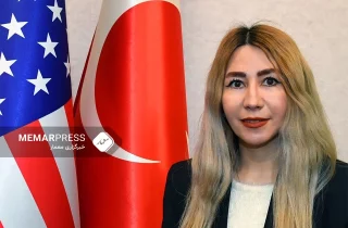 ذاکره حکمت بانوی افغان جایزه شجاعت را از وزارت خارجه امریکا دریافت می‌کند