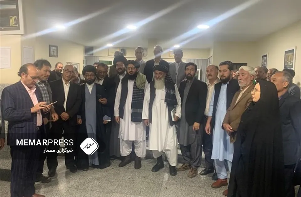 د افغانستان د کډوالو او راستنیدونکو چارو وزارت له پلاوي سره په ایران کې د مهاجرینو د استازو غونډه