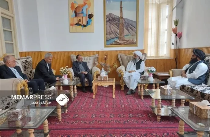 گفتگوی معاون سفارت ایران و والی هرات درباره توسعه خط آهن بین ایران و افغانستان