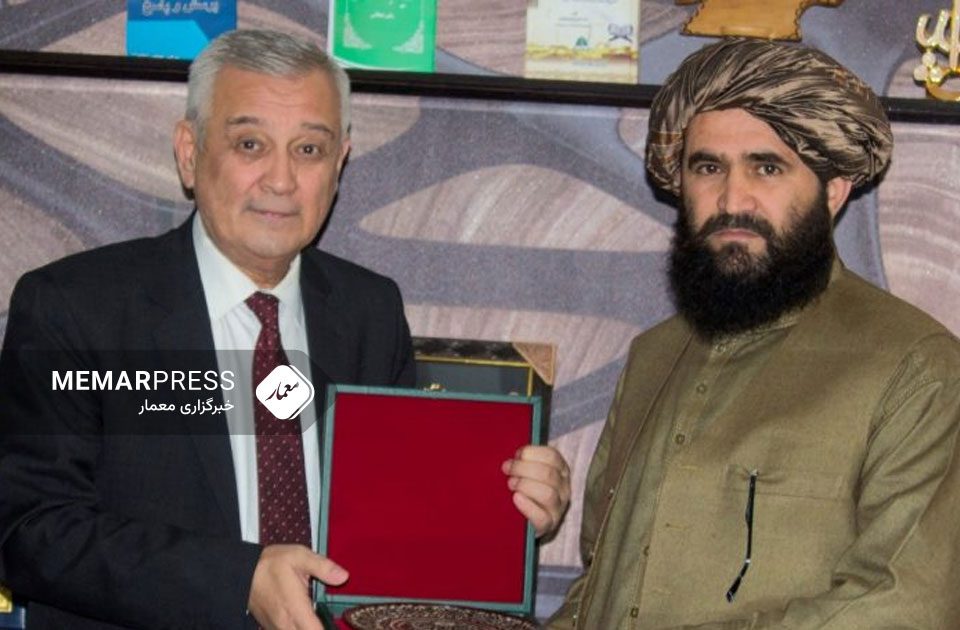 د پاسپورټ عمومي رییس په کابل کې د ازبکستان له سفیر سره وکتل