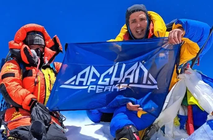 افتخار تاریخی کوهنورد افغانستانی و فتح قله اورست