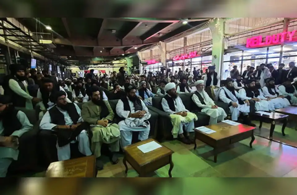 نخستین گروه حجاج از افغانستان راهی عربستان شد