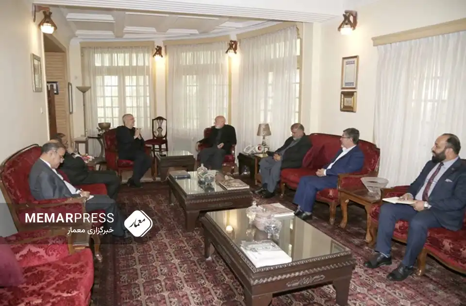 کرزی: د افغانستان د ستونزې حل د سیمې د هېوادونو اجماع ته اړتیا لري