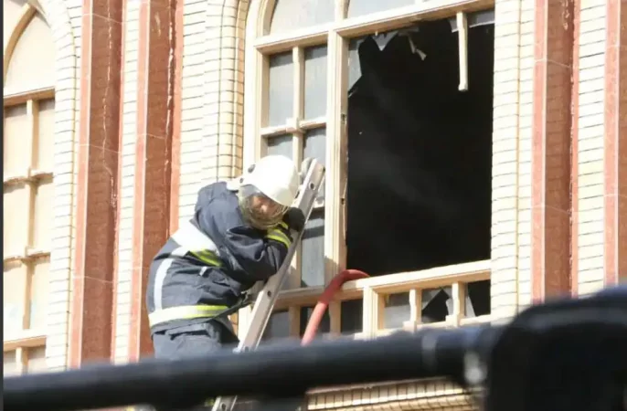 آتش‌سوزی وسیع در مرکز تجاری "قصر هرات" مهار شد