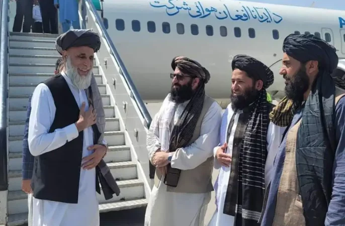 بازگشت الله گل مجاهد به کابل