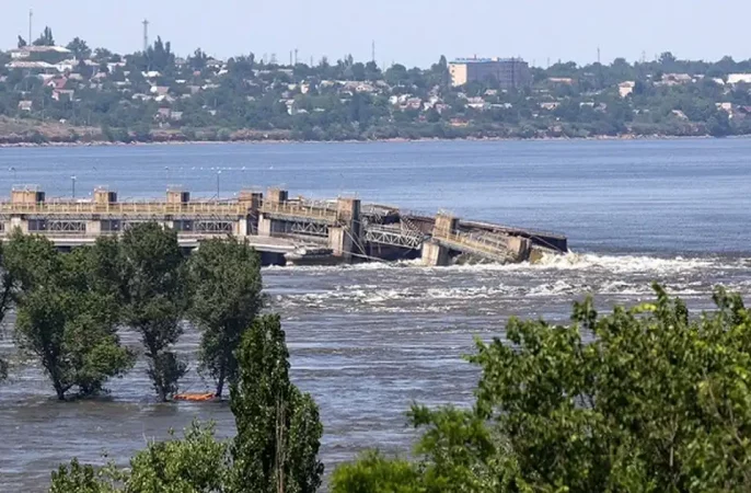 اخبار اوکراین؛ نگرانی جامعه جهانی از عواقب شکستن سد نیروگاه آبی کاخوفکا