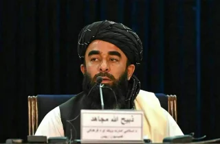 مجاهد: تنها مهاجران وزیرستان به دیگر مناطق افغانستان انتقال داده می‌شوند