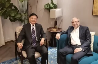 دیدار و گفتگوی نماینده وزارت خارجه‌ ایران و نماینده‌ ویژه چین درباره تحولات افغانستان