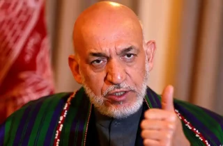 منابع اعلام کردند طالبان مانع دیدار هیئت ایرانی با حامد کرزی شد