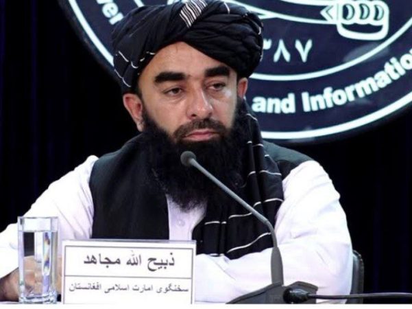 فرارسیدن ایام محرم؛ ذبیح‌الله مجاهد: گزارش‌ها در مورد محدود کردن عاشورا در کشور حقیقت ندارد - سخنگوی حکومت سرپرست افغانستان در واکنش به گزارش‌های منتشر شده در رابطه به محدودیت‌ها در مورد مراسم عاشورا گفته است که حکومت به اقلیت‌های مذهبی آزادی کامل داده است.
