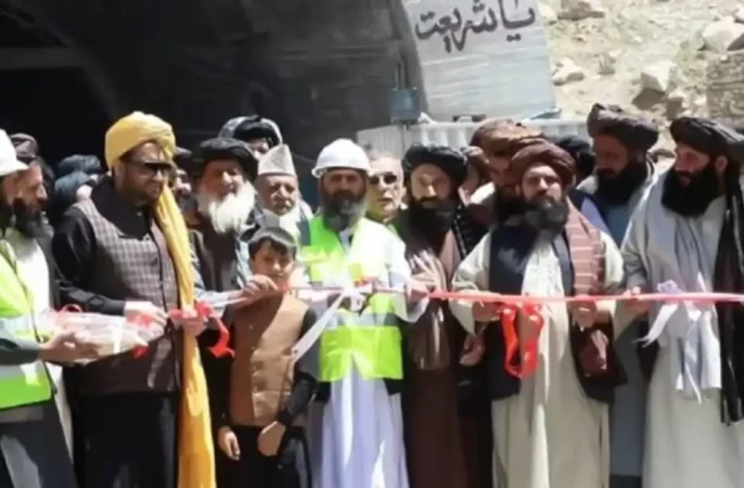 حاکمیت افغانستان از آغاز پروژه‌ی بازسازی شاهراه سالنگ خبر داد