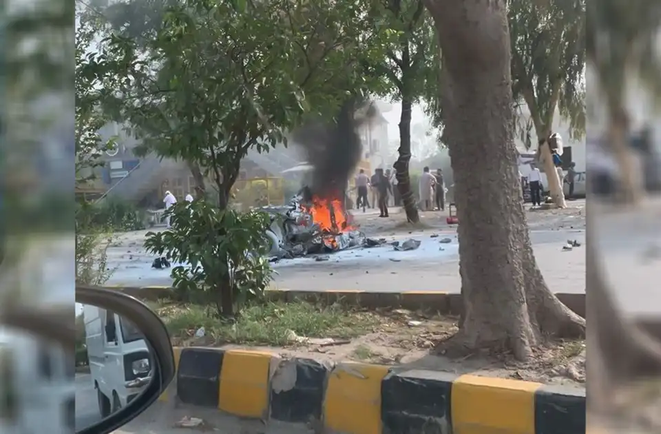حمله انتحاری به نیروهای امنیتی پاکستان در پیشاور