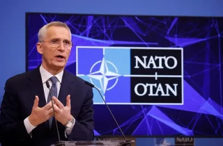 استولتنبرگ، دبیرکل ناتو تا یکسال دیگر در سمتش باقی ابقا شد