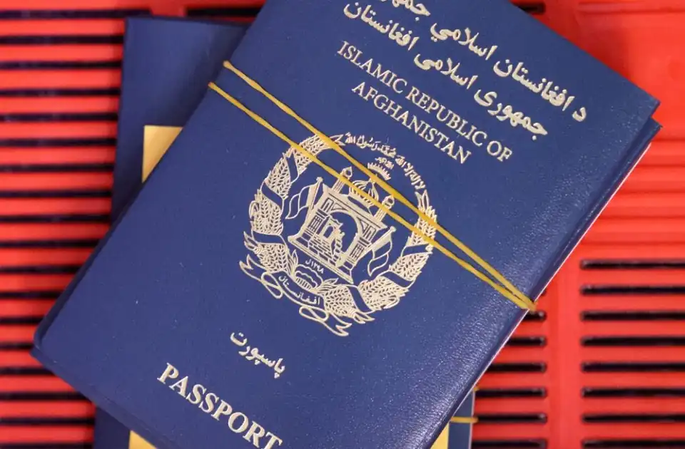 متوقف شدن روند توزیع گذرنامه‌ها