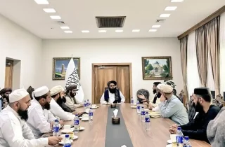 دیدار سرپرست وزارت خارجه حکومت سرپرست با علمای مقیم بریتانیا در کابل