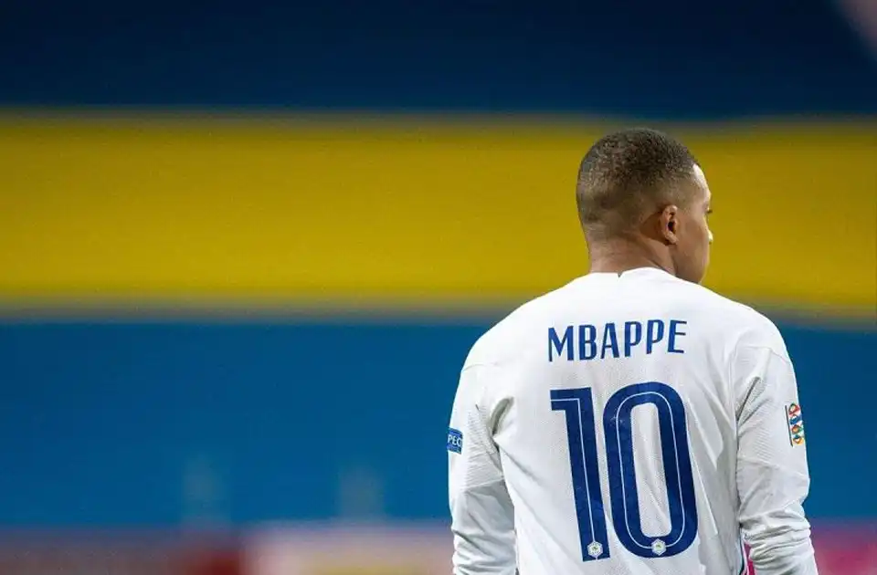 امباپه ته د سعودي عربستان د حد وتلی وړاندیز