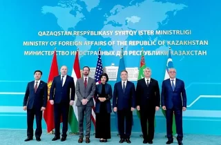 تاکید نمایندگان آمریکا و ۵ کشور آسیای مرکزی بر تشکیل حکومت فراگیر و رعایت حقوق زنان در افغانستان