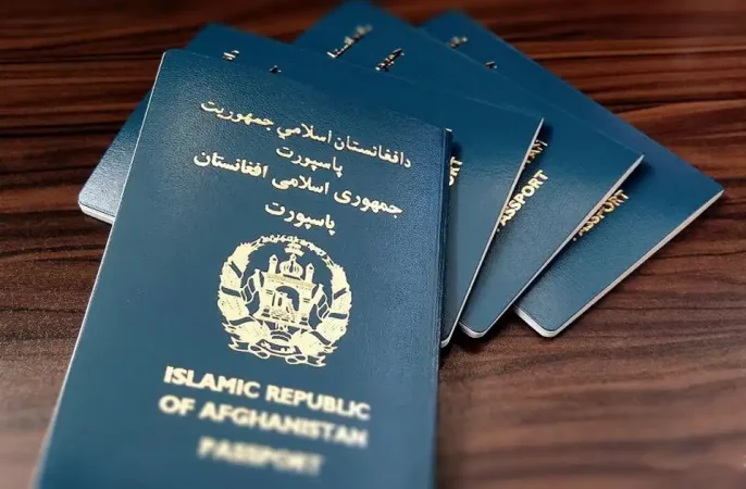 وزارت امور داخله: برای افراد قرضداری که ممنوع‌الخروج هستند پاسپورت صادر نمی‌شود