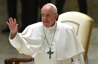 پاپ فرانسیس هتک حرمت به قرآن در سویدن را محکوم کرد