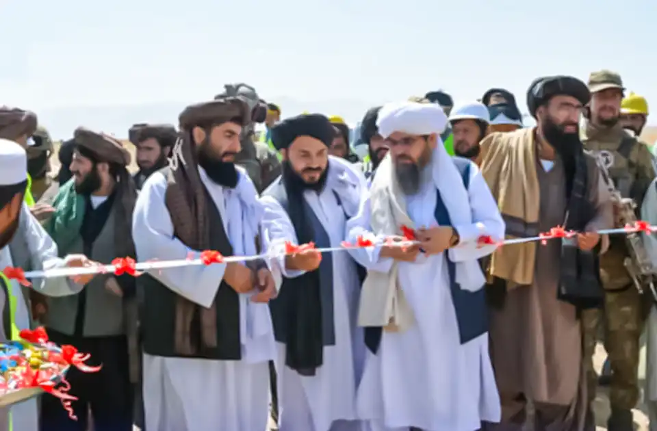 له شبرغان ښار څخه مزار شریف ته د ګازو د انتقال د پایپ لاین د پرانیستلو خبر ورکړ