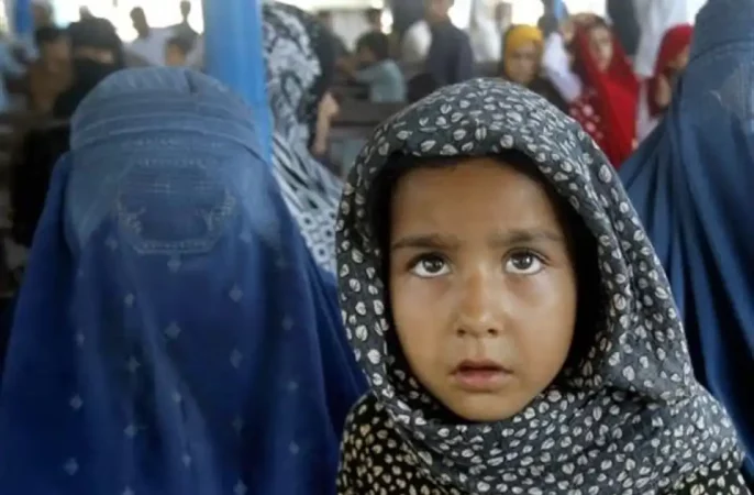 پاکستان و اخراج بیش از ۵۰۰ پناهجوی افغانستانی