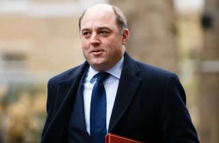 بن والاس، وزیر دفاع بریتانیا از سمتش استعفا داد