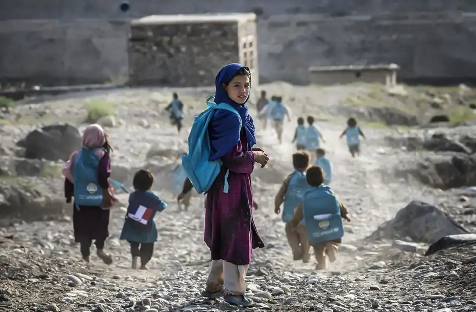 اوچا: به دلیل کمبود بودجه بیش از ۱۶۶ هزار کودک در افغانستان از آموزش محروم می‌شوند