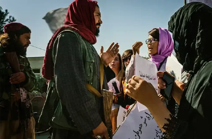 بخش زنان سازمان ملل: حاکمیت افغانستان بیش از ۵۰ دستور محدودکننده را صادر کرده‌‌اند