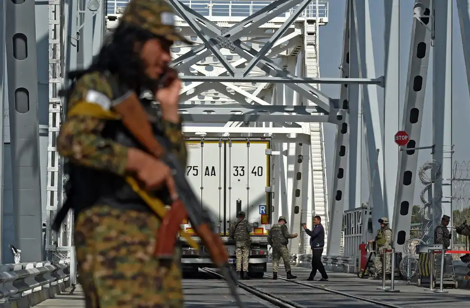 ادعای طالبان: از قاچاق حدود ۱۵۰ کیلوگرام مواد مخدر به اوزبکستان جلوگیری کردیم