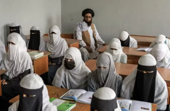 وزارت معارف از جذب بیش از ۱۲ هزار و ۸۰۰ دختر در مراکز تعلیمات اسلامی خبر داد