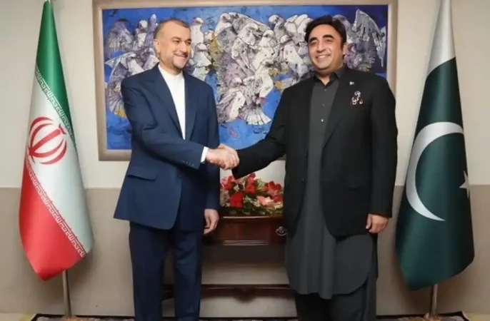 دیدار و گفتگوی وزیران خارجه ایران و پاکستان