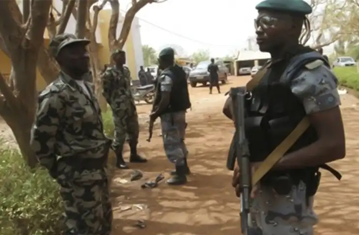 در دو حمله تروریستی جداگانه در مالی، 49 غیرنظامی و 15 سرباز کشته شدند