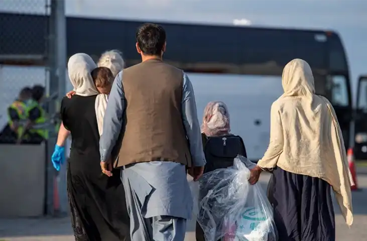 کانادا و پاکستان برای انتقال 6 هزار پناهجوی افغانستانی توافق کردند