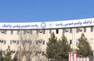 ریاست عمومی پولیس ترافیک طالبان اظهار داشت تمام شهروندانی که از وسایط شخصی در مسیرهای اطرافی و شهری به عنوان تکسی استفاده می‌کنند، باید امر تکسی بگیرند.