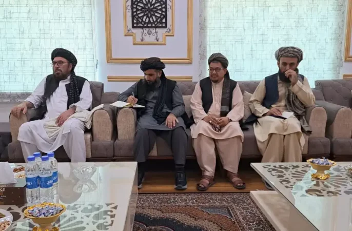 هیات طالبان برای شرکت در کنفرانس وحدت اسلامی به ایران سفر کرد