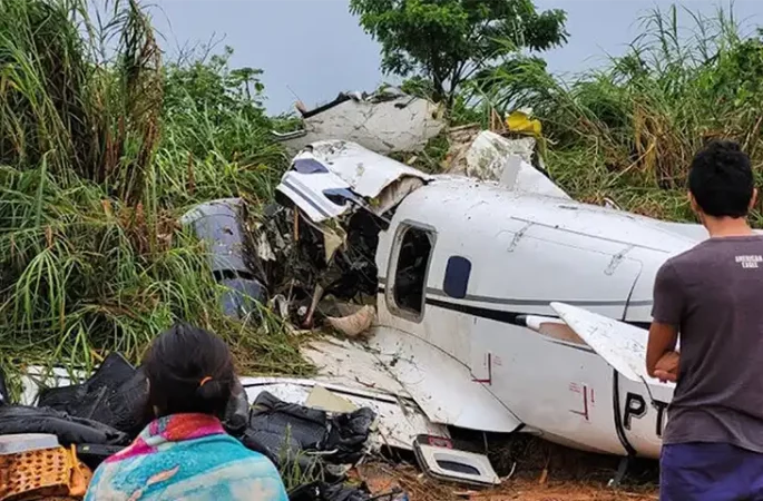 جان باختن ۱۴ نفر در حادثه سقوط هواپیما در برازیل