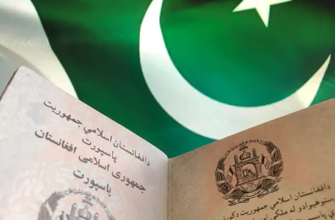 سفارت افغانستان در اسلام‌آباد، صدور پاسپورت برای مهاجران افغانستانی را آغاز کرد