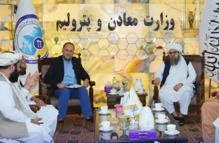 وزارت معادن طالبان: سرمایه‌گذار بریتانیایی علاقه‌مند به سرمایه‌گذاری در معادن افغانستان است