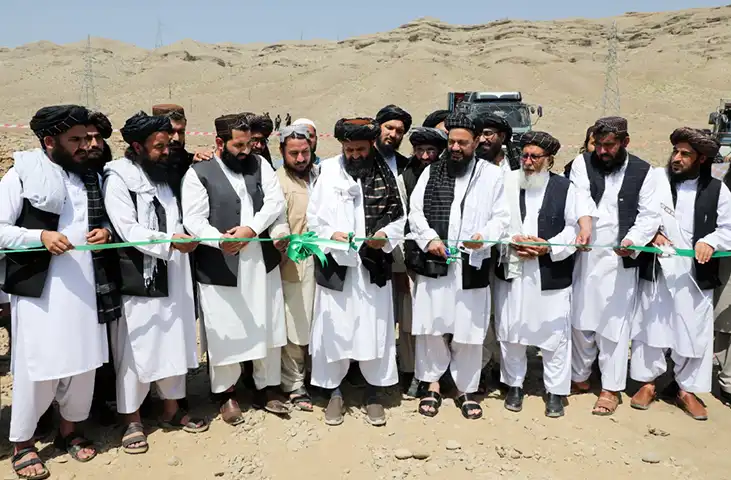 طالبان و افتتاح پروژه برق آفتابی در کابل