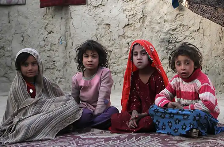 اوچا: بیش از ۳۶ هزار کودک در افغانستان به دلیل کمبود بودجه از دریافت بسته‌های غذایی محروم شدند