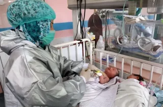 اوچا: جان باختن کودکان در افغانستان به دلیل کمبود امکانات صحی افزایش یافته است