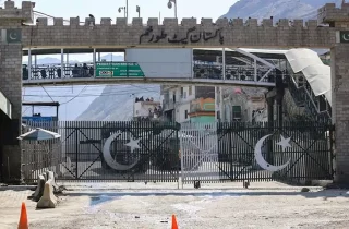 مسدودیت گذرگاه تورخم وارد سومین روز شد